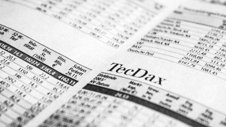 Understanding Fundamental Analysis in Forex and Crypto Trading