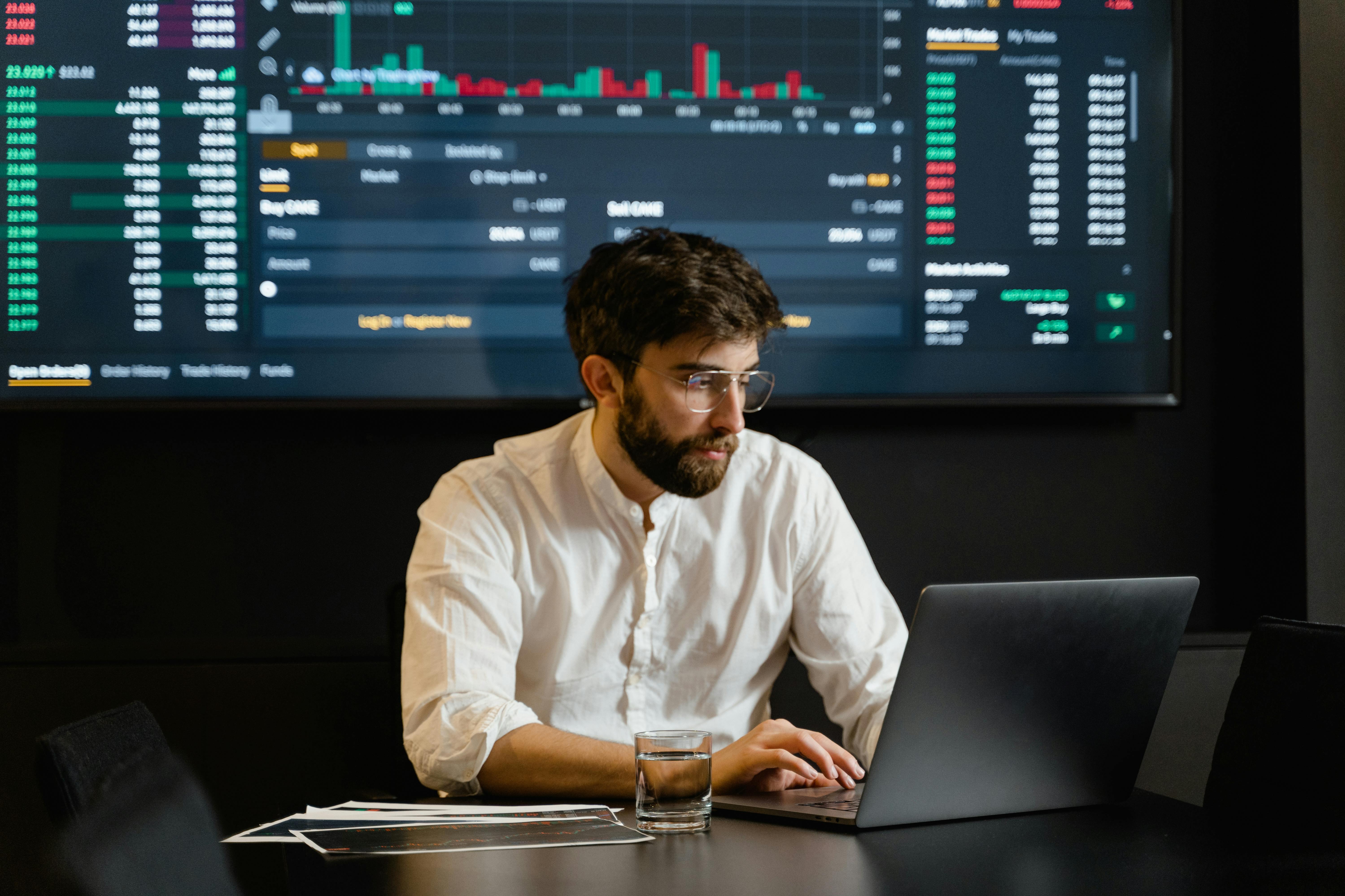 Everything You Need to Know About Cryptocurrency: History, Expectations, and Best Trading Strategies